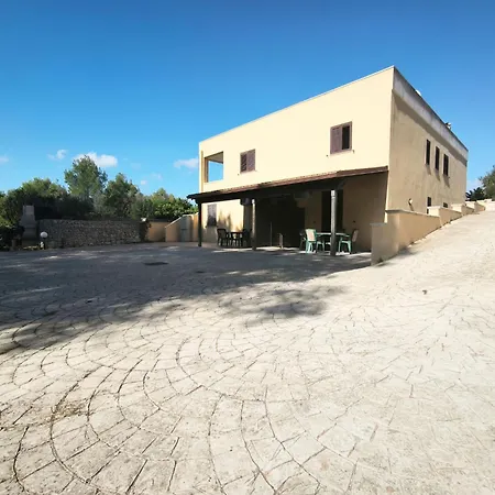 Giove-4 By Interhome