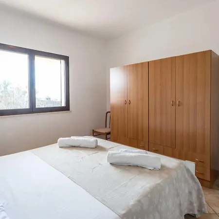 Giove-4 By Interhome *